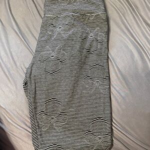 Striped Black and White Leggings